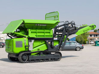 Mobile crusher